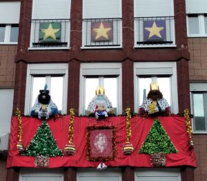 El Ayuntamiento de Cuenca organiza el II Concurso de Decoración de Balcones, Ventanas y Árboles Navideños