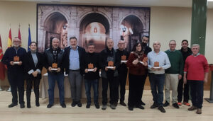 El Ayuntamiento de Cuenca reconoce a los siete empleados públicos que se han jubilado en este 2023