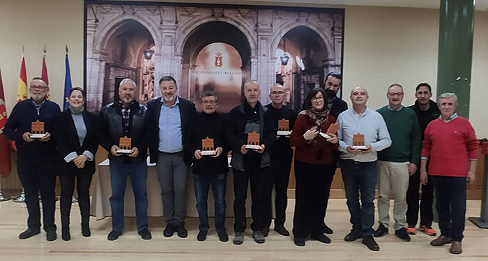 El Ayuntamiento de Cuenca reconoce a los siete empleados públicos que se han jubilado en este 2023