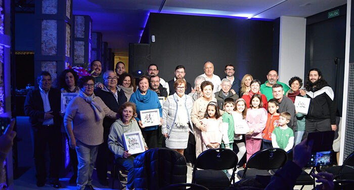 El Ayuntamiento de Tarancón recibe el premio ‘Franciscus’ de la asociación de belenistas La Hoguera