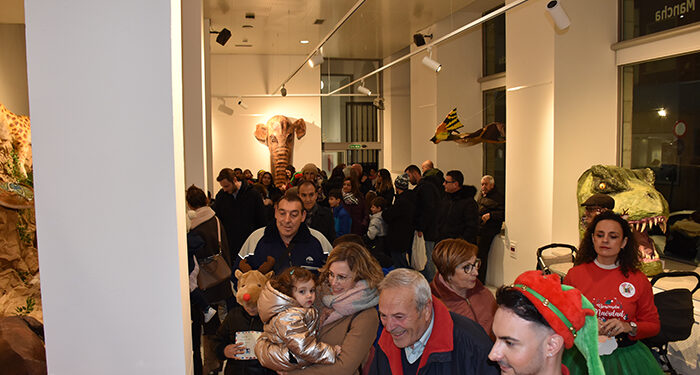 El edificio Iberia continúa celebrando la Navidad con varios talleres y un Belén Viviente protagonizado por los profesionales sanitarios de la GAI de Cuenca