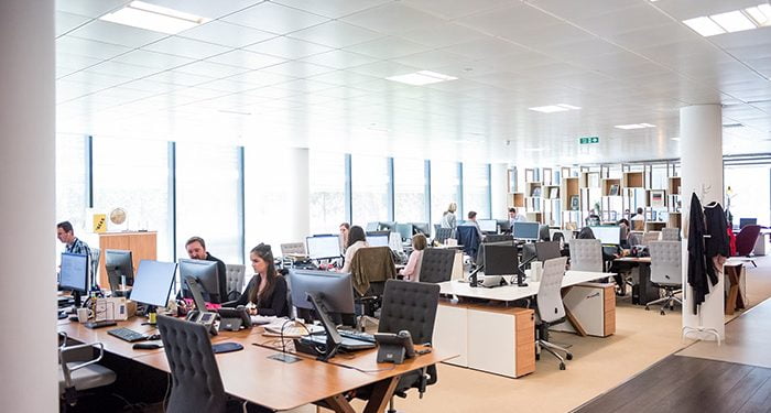 El encanto oculto de los techos registrables la solución ingeniosa para disimular tuberías y cableados