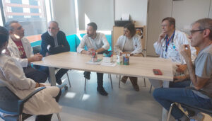 El Gobierno regional felicita al Equipo de Atención Hospitalaria y Domiciliaria por convertir ´La Pecera´ en un aula de esperanza e ilusión