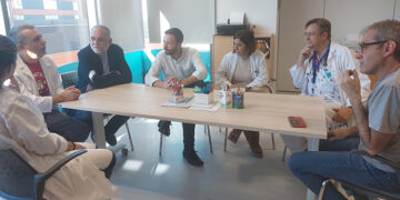 El Gobierno regional felicita al Equipo de Atención Hospitalaria y Domiciliaria por convertir ´La Pecera´ en un aula de esperanza e ilusión