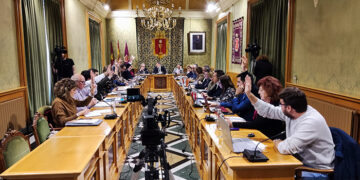 El Pleno aprueba las alegaciones de Cuenca en Marcha para frenar las subidas de precios y tasas de Ayuda a Domicilio y Depuración de Agua