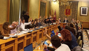 El PP en el Ayuntamiento de Cuenca consigue paralizar la subida de precios a los conquenses