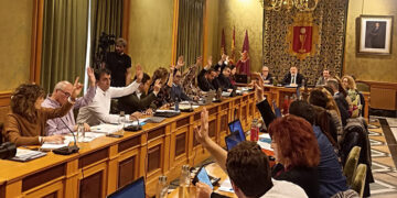 El PP en el Ayuntamiento de Cuenca consigue paralizar la subida de precios a los conquenses