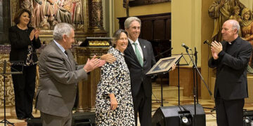 Emotivo pregón de José Vicente Saz en la concatedral para anunciar la Navidad en Guadalajara