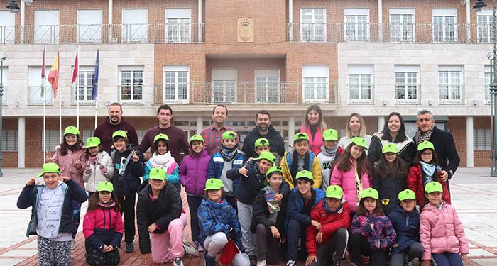 Escolares de Cabanillas celebran la Constitución visitando el Ayuntamiento 1 Escolares de Cabanillas celebran la Constitución visitando el Ayuntamiento