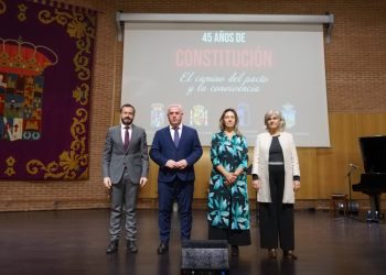 José Luis Vega reivindica el camino del pacto y la convivencia que representa y ampara la Constitución 8 José Luis Vega reivindica el camino del pacto y la convivencia que representa y ampara la Constitución