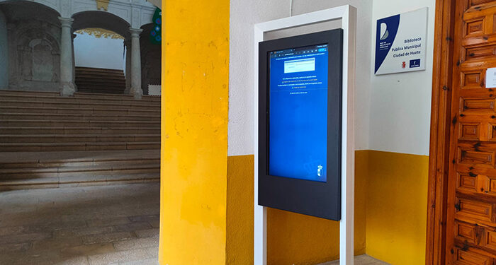 Huete cuenta con una nueva pantalla informativa, múltiples medios de información municipal 1 Huete cuenta con una nueva pantalla informativa, múltiples medios de información municipal