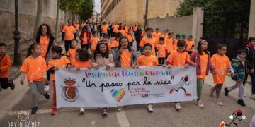 Huete recauda 13.292 euros en la V Marcha Solidaria “Un Paseo por la Vida”