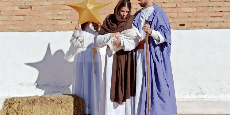 Entrevista. Belén Viviente y bocadillo solidario en la Parroquia del Cristo del Amparo