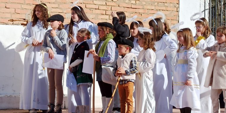 Entrevista. Belén Viviente y bocadillo solidario en la Parroquia del Cristo del Amparo