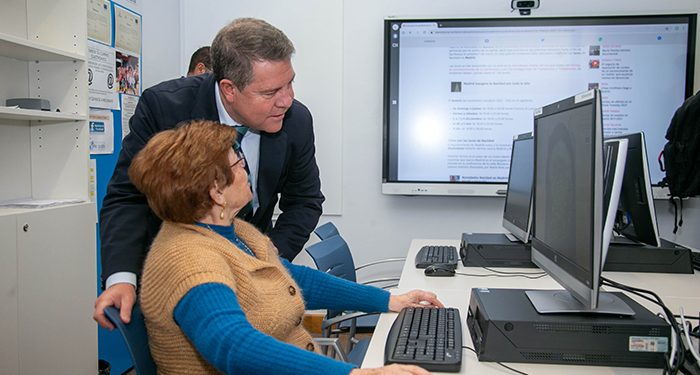 La innovación, clave para reforzar la cohesión social y el desarrollo económico 1 La innovación, clave para reforzar la cohesión social y el desarrollo económico