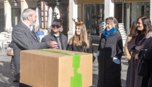 La Calle Mayor Solidaria busca un juguete nuevo para 500 niños de Guadalajara