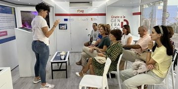 La campaña itinerante “Generación D” recorrerá Guadalajara para ayudar a la ciudadanía a mejorar sus habilidades digitales