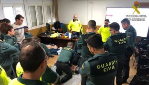 La Guardia Civil de Cuenca se forma en el uso de desfibriladores semiautomáticos