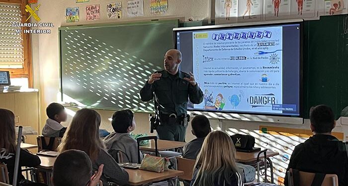 La Guardia Civil de Guadalajara ha impartido 146 talleres durante el primer trimestre del curso escolar 2023/2024 1 La Guardia Civil de Guadalajara ha impartido 146 talleres durante el primer trimestre del curso escolar 20232024
