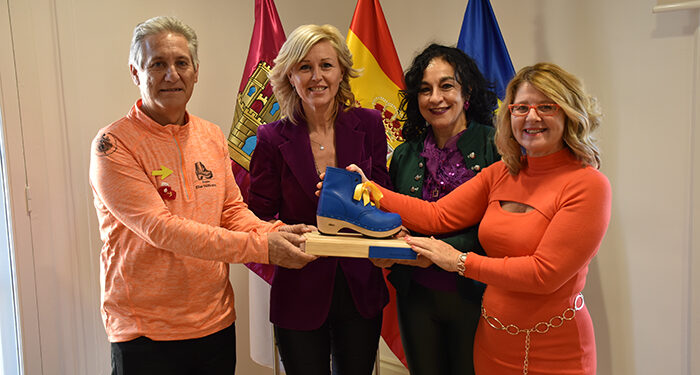 La Junta felicita a la Asociación Amigos del Camino de Santiago y la Santa Cruz por la concesión del Premio ‘Elías Vadiña’