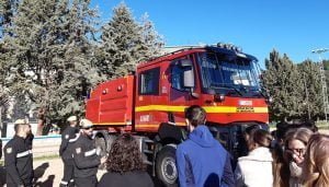La UME enseña a los escolares de Huete sus recursos y labor