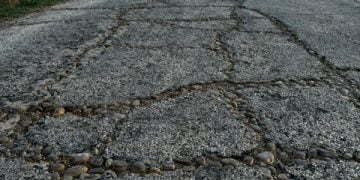Lapeña califica de “irresponsabilidad” que el PSOE se vuelva a oponer en la Diputación a arreglar el tramo Sisante – Atalaya del Cañavate – Cañada Juncosa de la CUV-8306