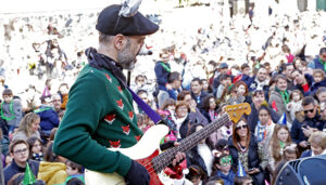 Precampanadas infantiles en la Plaza Mayor y vermús callejeros para despedir el año en Guadalajara