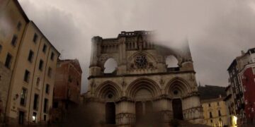 Noche de lluvia en Cuenca. Otra forma de mirar