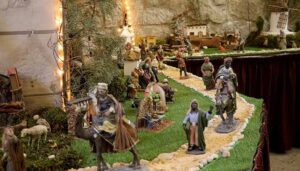 Un nuevo Belén artesanal para Pareja