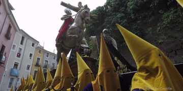 Cuenca. Viernes Santo en El Calvario de agua y pena