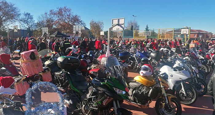 Villanueva de la Torre da la bienvenida a la Navidad con su tradicional Certamen de Villancicos y la llegada de la Papanoelada Motera 1 Villanueva de la Torre da la bienvenida a la Navidad con su tradicional Certamen de Villancicos y la llegada de la Papanoelada Motera