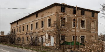 VOX exige al gobierno de Page la restauración del edificio El Laboratorio de los Ingleses en Guadalajara