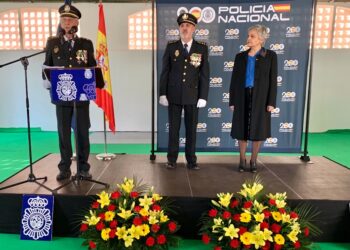 La subdelegada del Gobierno en Cuenca destaca el compromiso y la vocación de servicio público de la Policía Nacional en el 200 aniversario