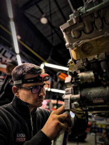 Amadeo de Fe, un mecánico cabanillero en el rally Dakar