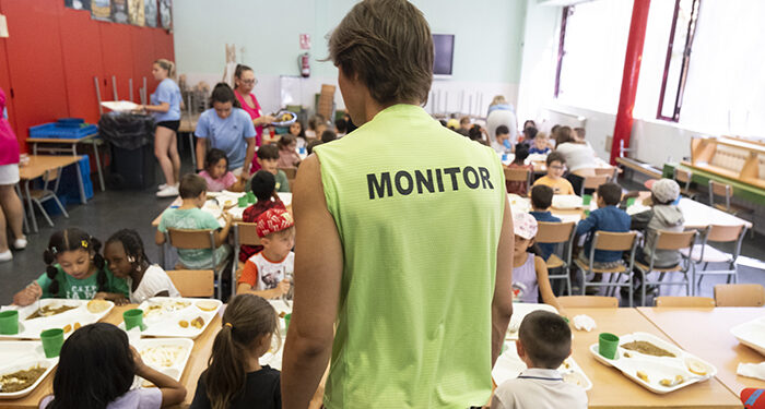 El Ayuntamiento de Azuqueca destina cerca de 1,2 millones de euros a programas de Educación 1 El Ayuntamiento de Azuqueca destina cerca de 1,2 millones de euros a programas de Educación