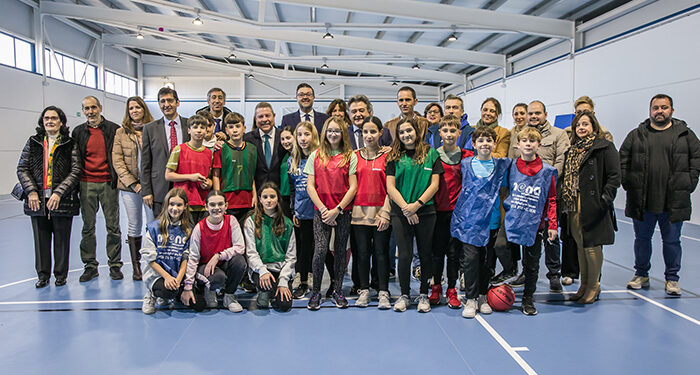 Castilla-La Mancha respalda la propuesta emanada del Consejo Escolar del Estado de prohibir el uso del móvil en Infantil y Primaria y regularlo en Secundaria 1 Castilla-La Mancha respalda la propuesta emanada del Consejo Escolar del Estado de prohibir el uso del móvil en Infantil y Primaria y regularlo en Secundaria