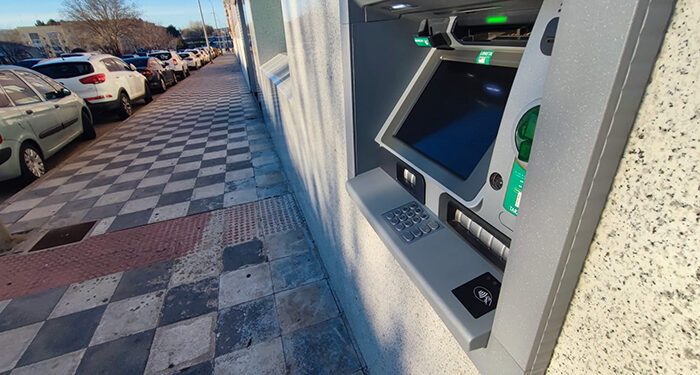 Cuenca en Marcha pide subir la tasa a los bancos por la instalación de cajeros automáticos