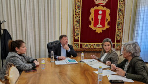 Dolz aborda con la nueva delegada del Gobierno en CLM, Milagros Tolón, los proyectos en marcha en Cuenca