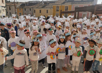 El alumnado del colegio El Carmen de Cuenca celebra y reivindica el día de la Paz
