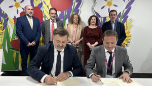 El Ayuntamiento renueva su convenio con Renfe para promocionar Cuenca como destino turístico y de congresos