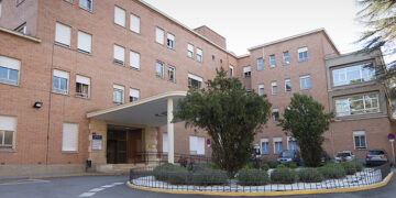 El edificio de El Ferial acoge hasta este miércoles un punto de Vacunación Centralizado para vacunarse sin cita de la gripe y el covid