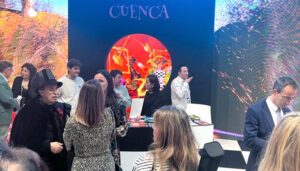 El espacio de Cuenca en Fitur logra una gran afluencia de público y profesionales durante los primeros días de la feria