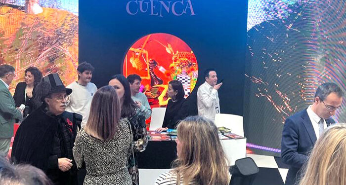 El espacio de Cuenca en Fitur logra una gran afluencia de público y profesionales durante los primeros días de la feria