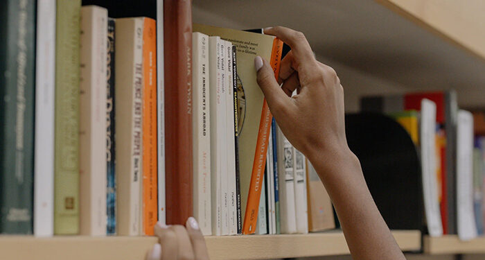 El Gobierno regional colabora con 67 ayuntamientos de la provincia en la contratación de los bibliotecarios municipales