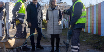El Plan Integral de barrios llega a Aguas Vivas con limpieza, reparaciones de aceras y eliminación de grafitis