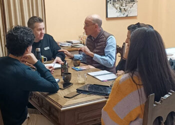 El proyecto Arraigo se reúne con cuatro pueblos de la provincia de Cuenca para conocer las necesidades y realizar propuestas El proyecto Arraigo se reúne con cuatro pueblos de la provincia de Cuenca para conocer las necesidades y realizar propuestas