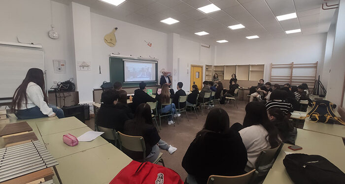 El proyecto ‘Emprende-T’ de FADETA acerca el emprendimiento a los más jóvenes “para que proyecten su futuro en los pueblos”