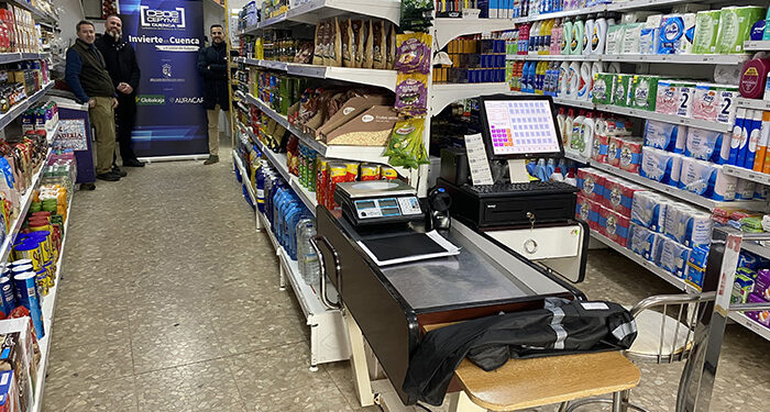 Invierte en Cuenca respalda el relevo para mantener abierto el supermercado de Tragacete