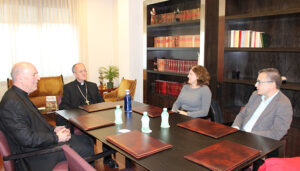 Julián Ruiz, obispo de la diócesis Sigüenza-Guadalajara recibe a la presidenta de CEOE-Cepyme Guadalajara