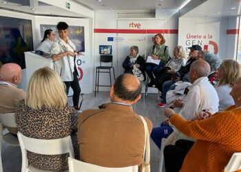La campaña itinerante ‘Generación D’ recorrerá Cuenca para ayudar a la ciudadanía a mejorar sus habilidades digitales